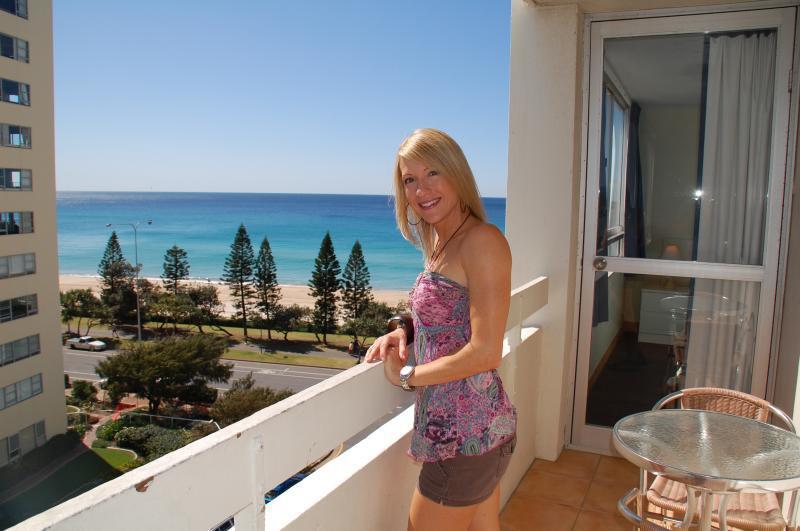 The Shore Apartments - Beachfront Gold Coast Exterior photo