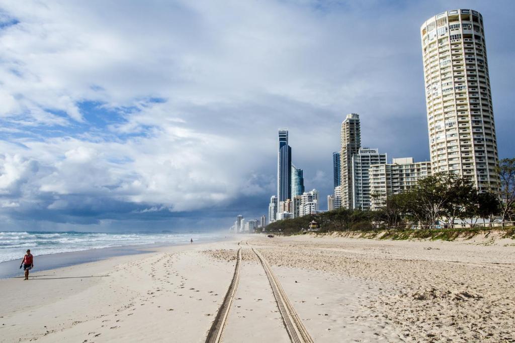 The Shore Apartments - Beachfront Gold Coast Exterior photo